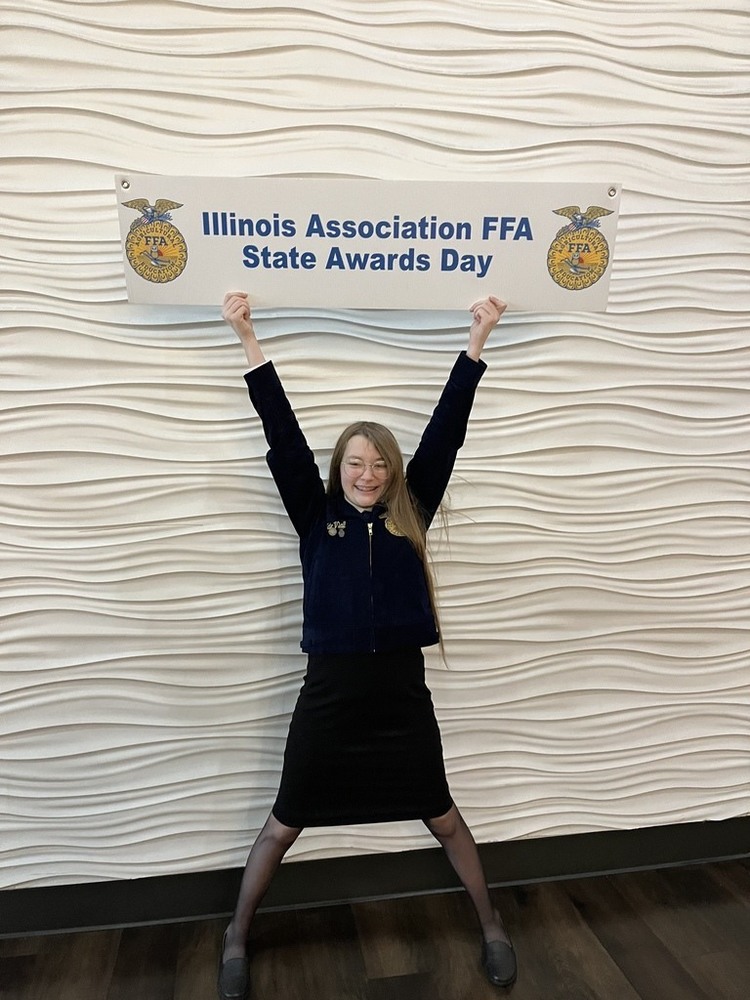 Kate Viall Earns State Runner Up Discovery Star AshtonFranklin Center CUSD 275